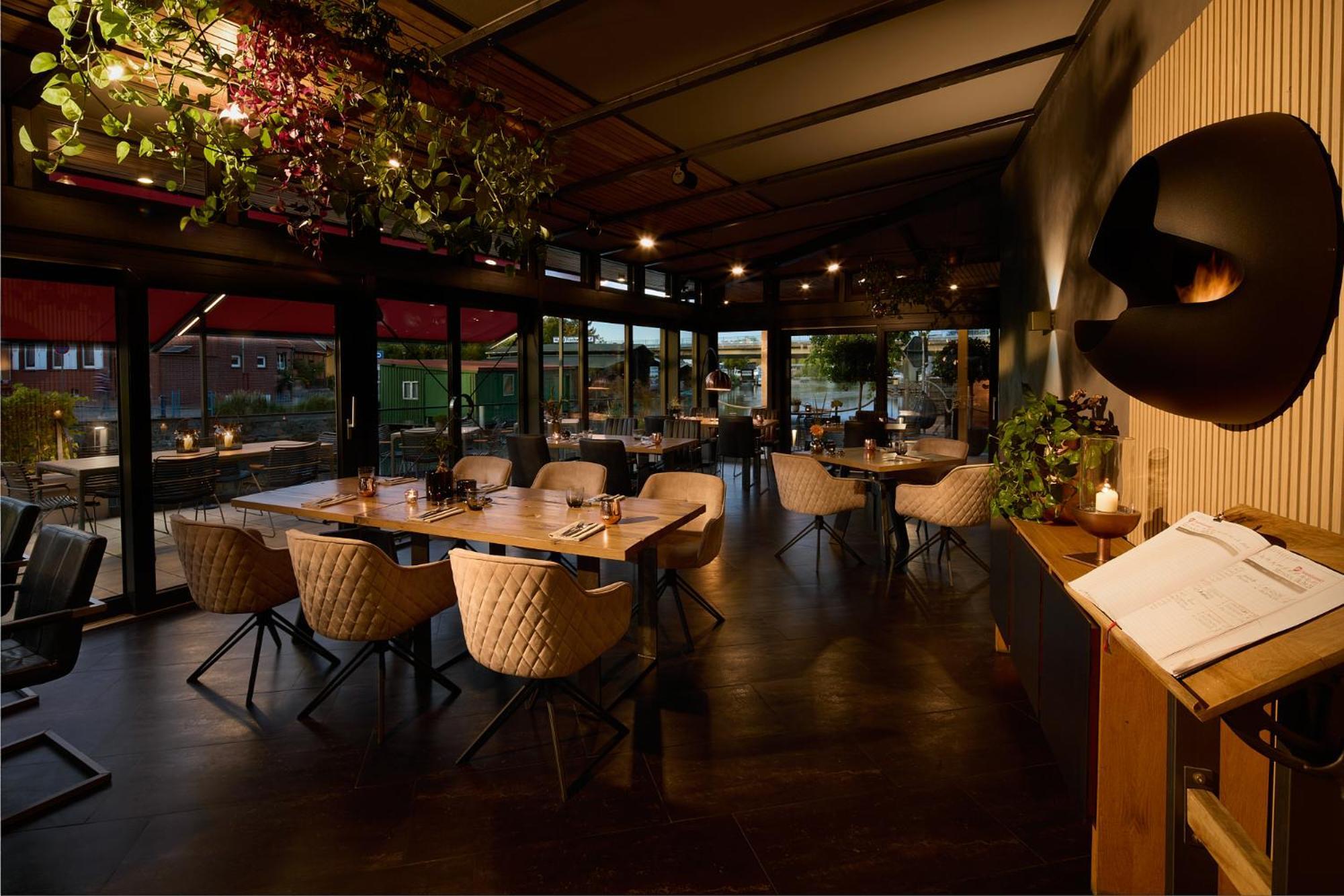 Hotel & Restaurant Fackelgarten Plau Am See Exterior photo